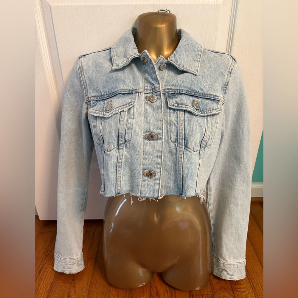 Light Blue Cropped Denim Jacket